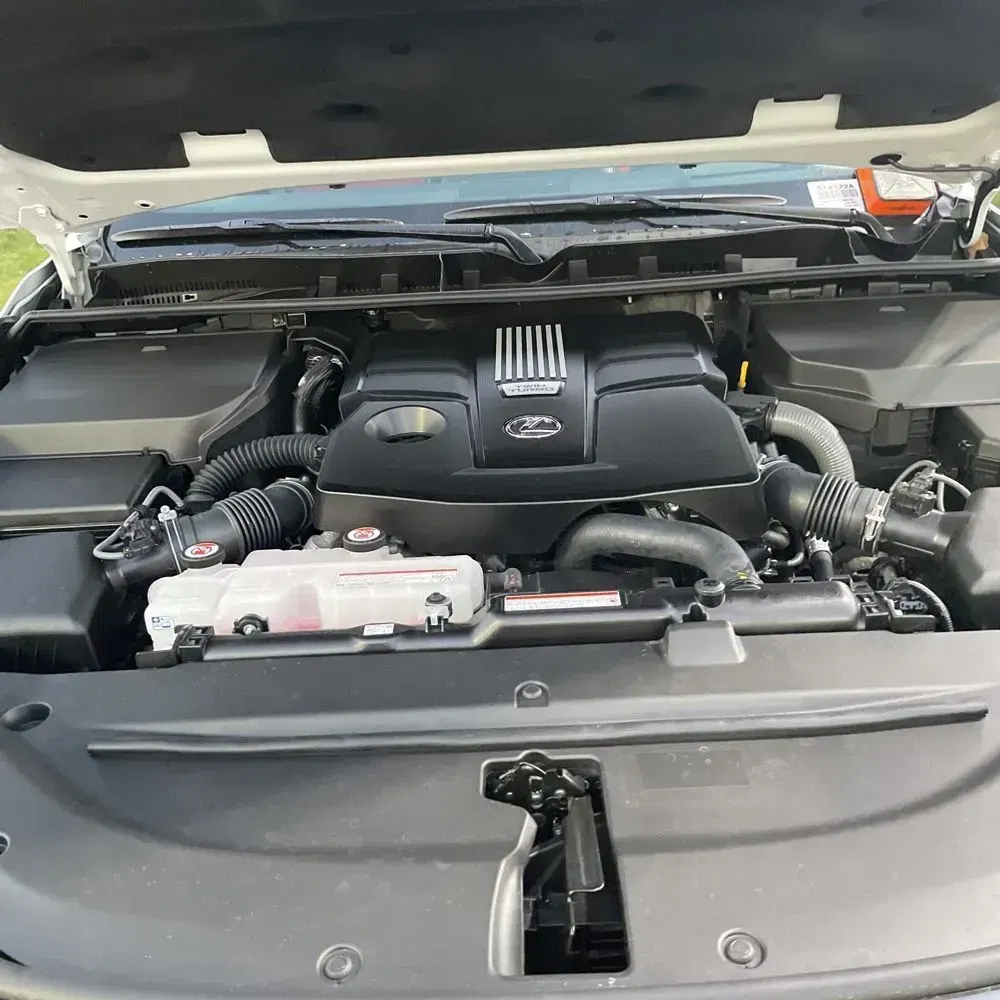 2024 Lexus LX 600 F SPORT Handling