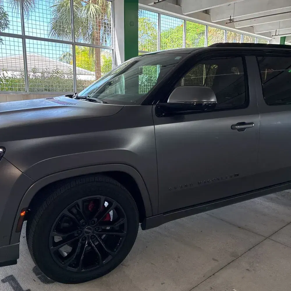 2022 Jeep Grand Wagoneer Obsidian