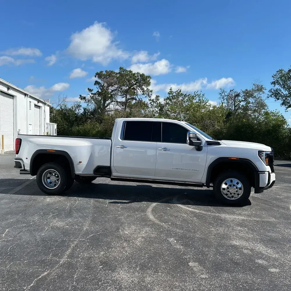2025 GMC Sierra 3500HD Denali Ultimate