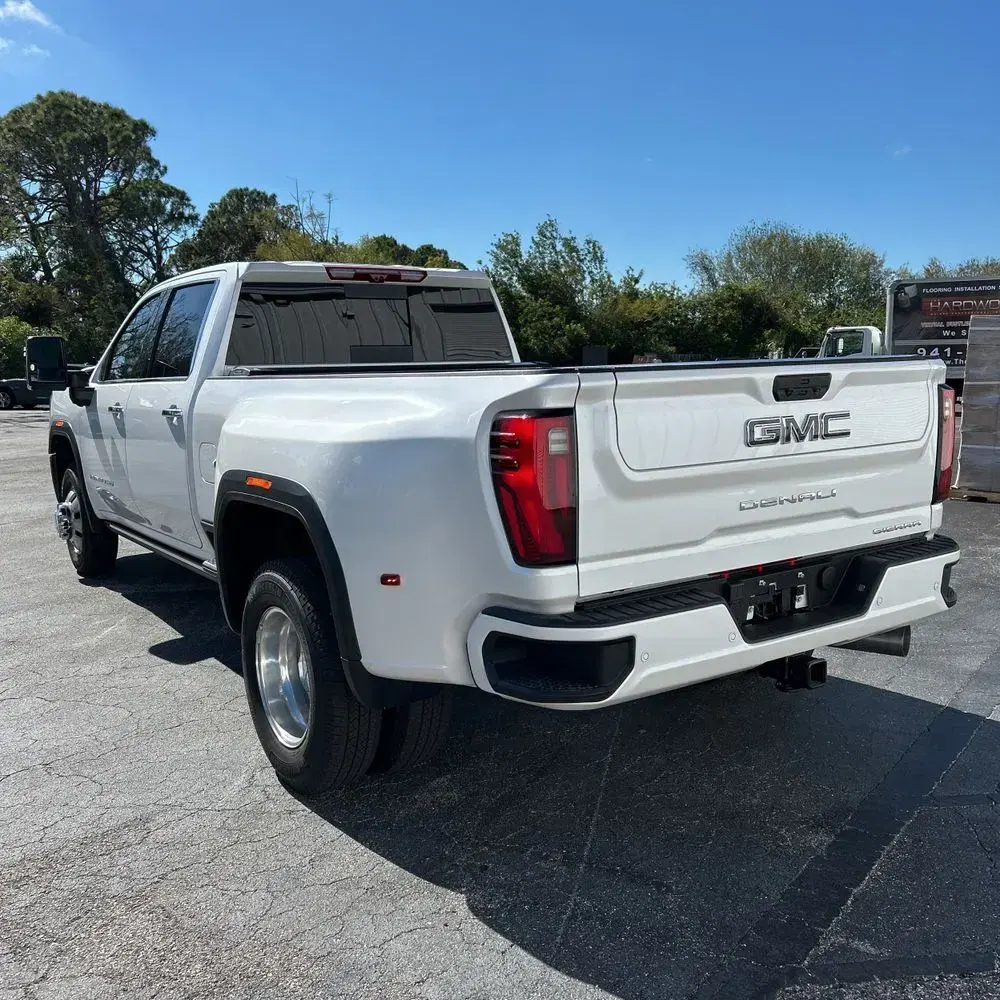 2025 GMC Sierra 3500HD Denali Ultimate