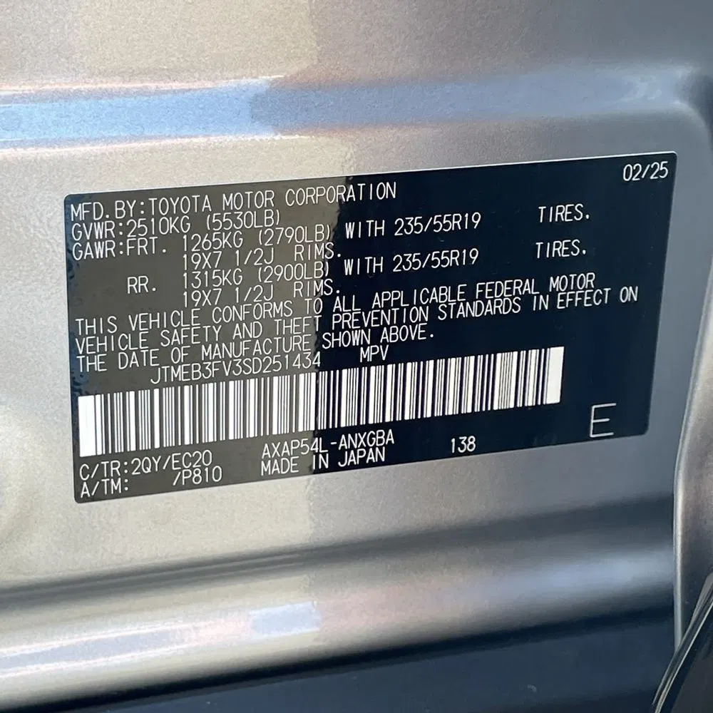 2025 Toyota RAV4 Plug-in Hybrid XSE