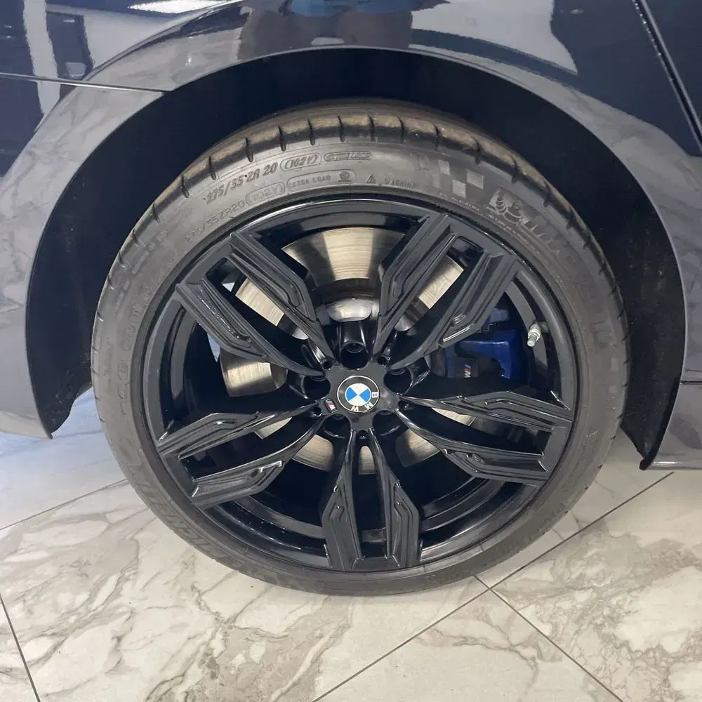 2022 BMW 7-Series M760xi