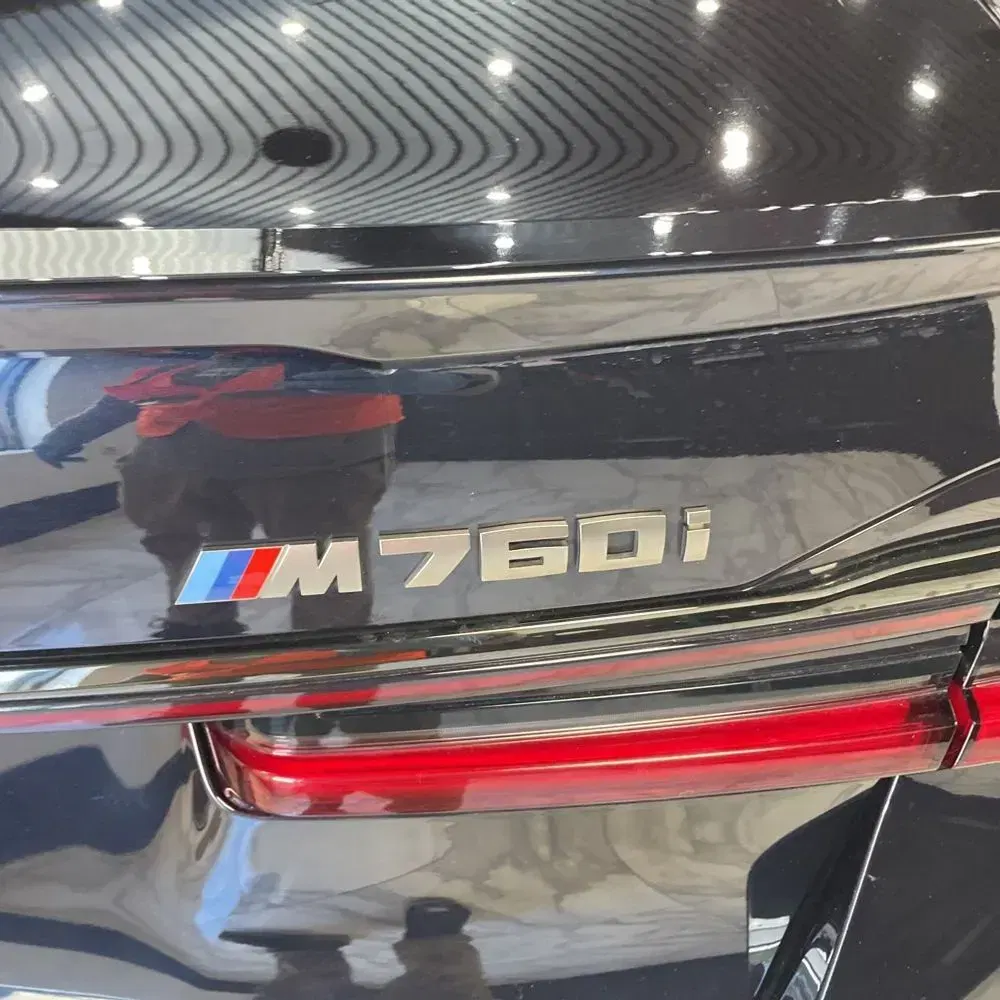 2022 BMW 7-Series M760xi