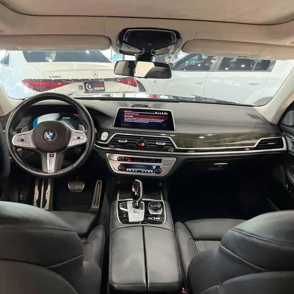 2022 BMW 7-Series M760xi