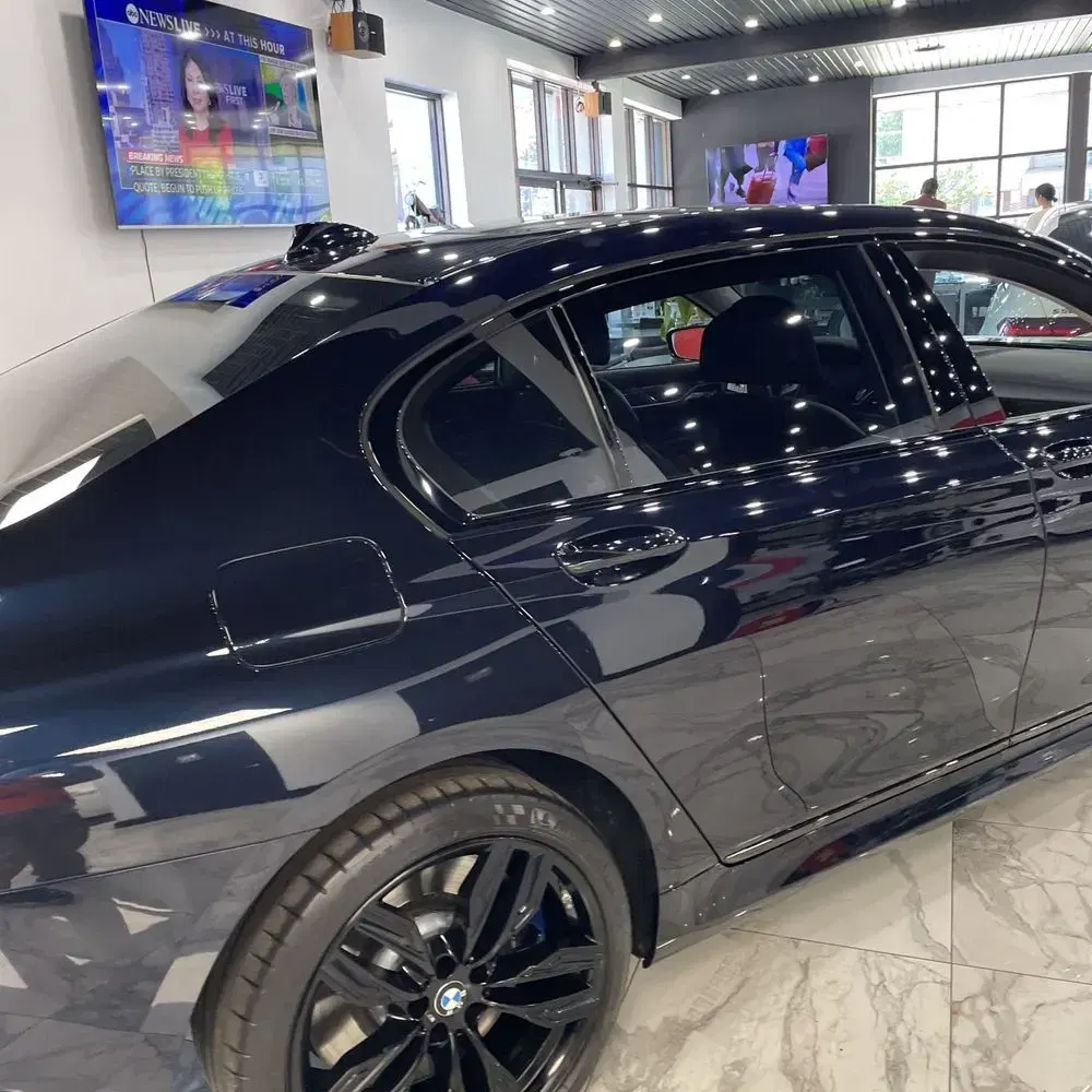 2022 BMW 7-Series M760xi