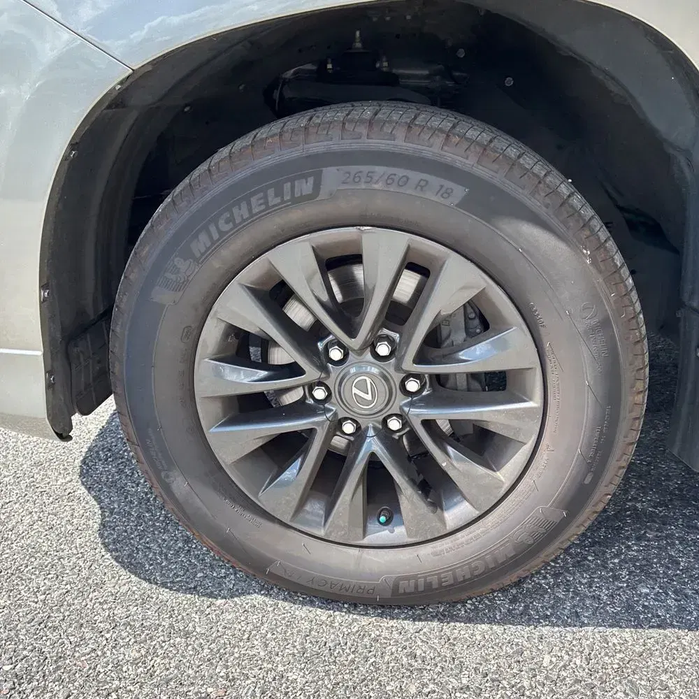 2023 Lexus GX 460 Base