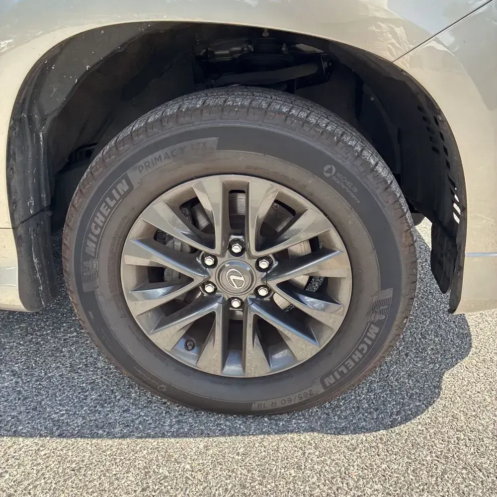 2023 Lexus GX 460 Base