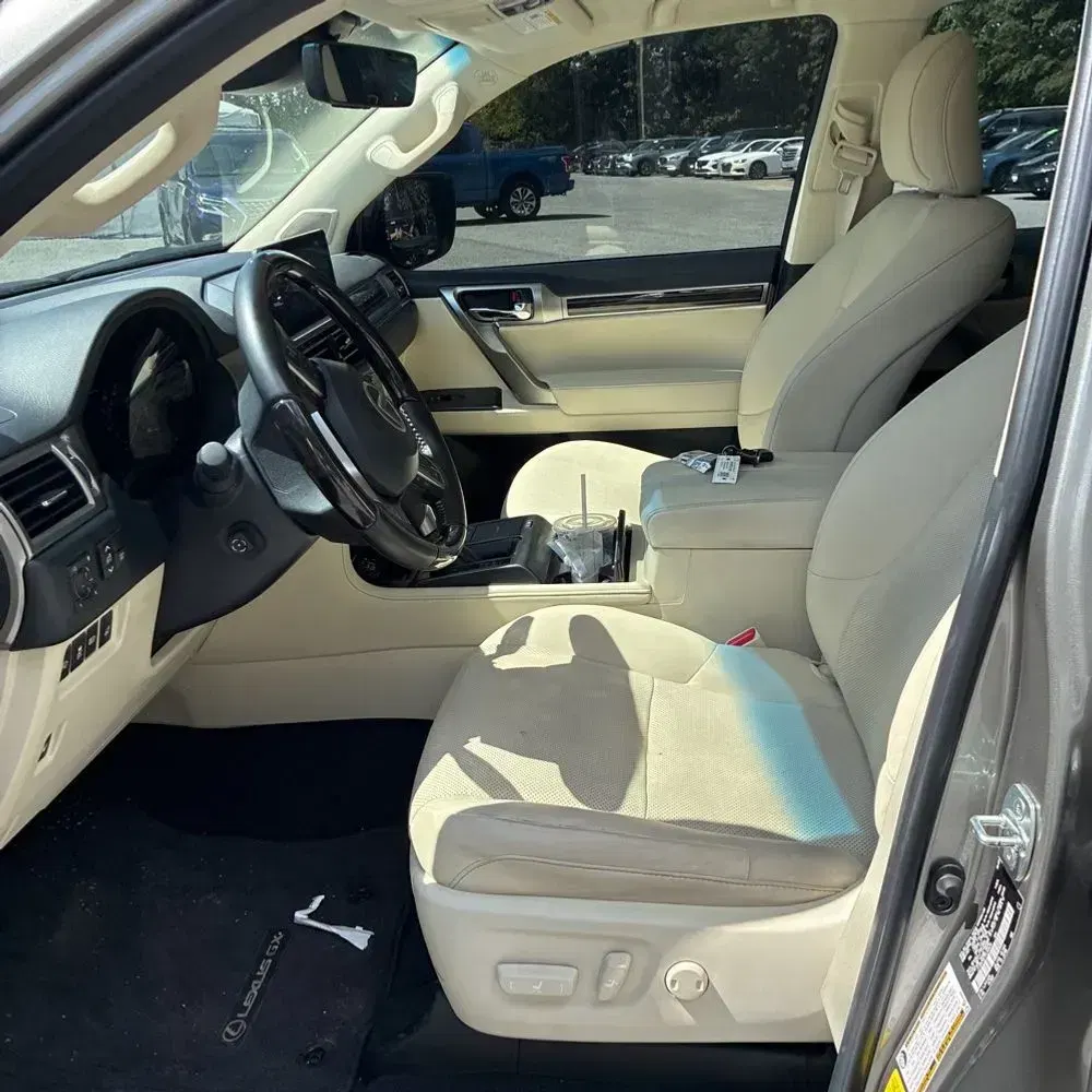2023 Lexus GX 460 Base