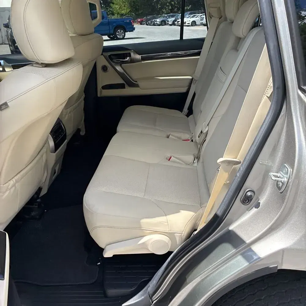 2023 Lexus GX 460 Base