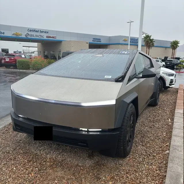 2024 Tesla Cybertruck Base