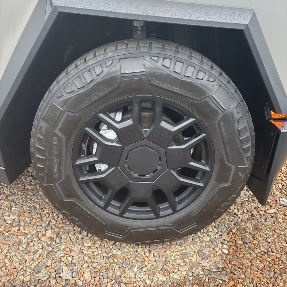 2024 Tesla Cybertruck Base