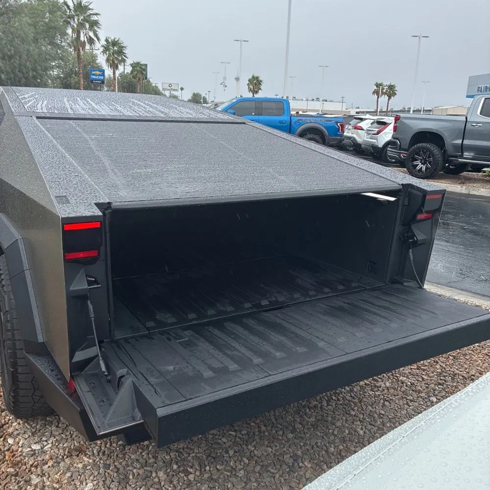 2024 Tesla Cybertruck Base