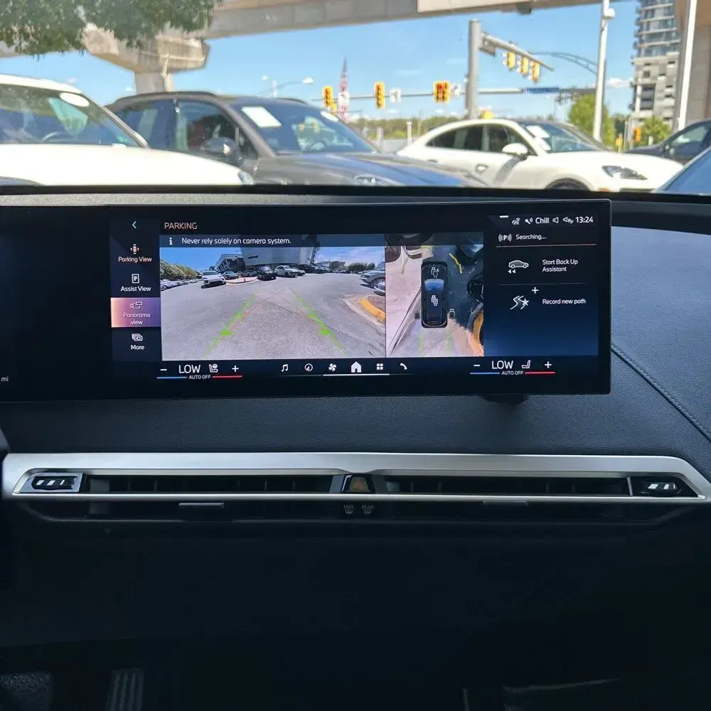 2025 BMW iX xDrive50