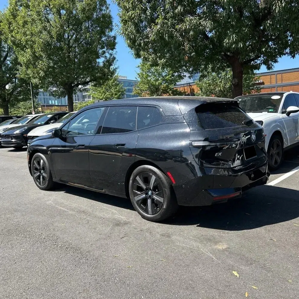 2025 BMW iX xDrive50