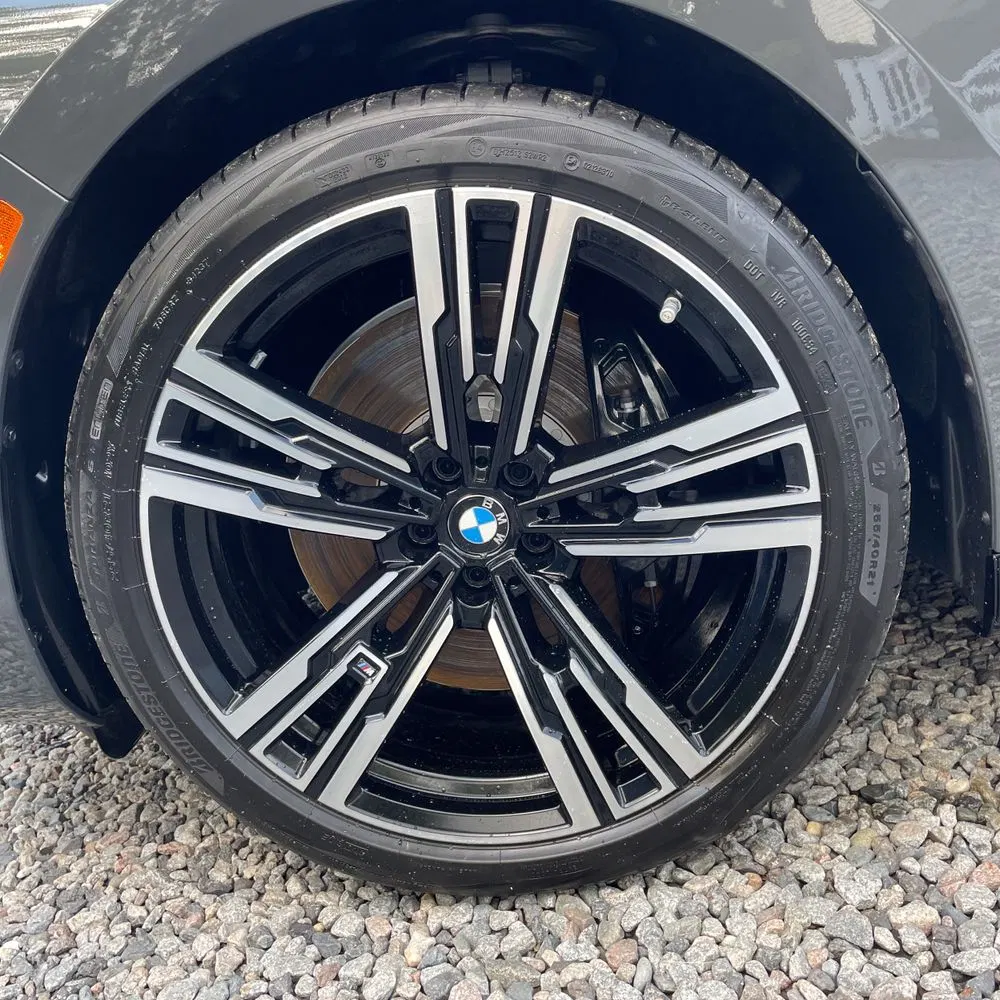 2023 BMW 7-Series 740i