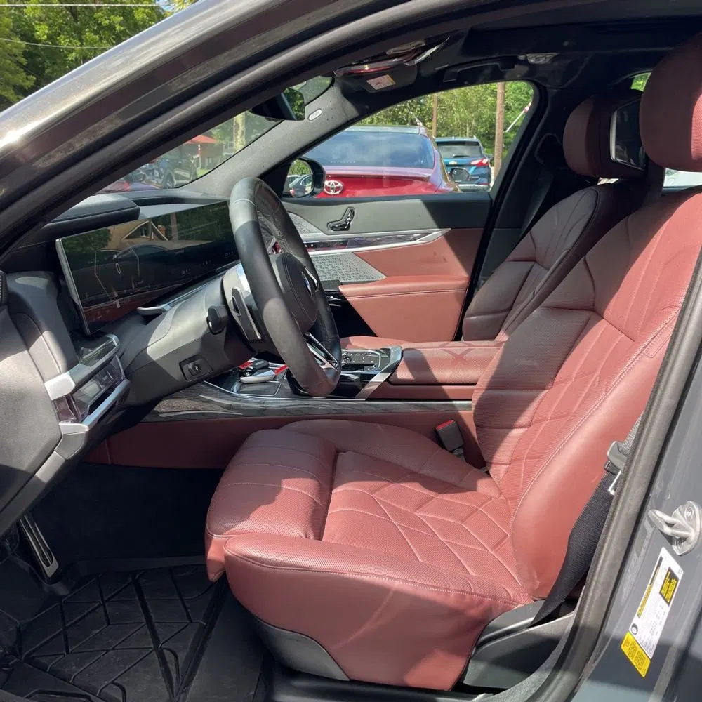 2023 BMW 7-Series 740i