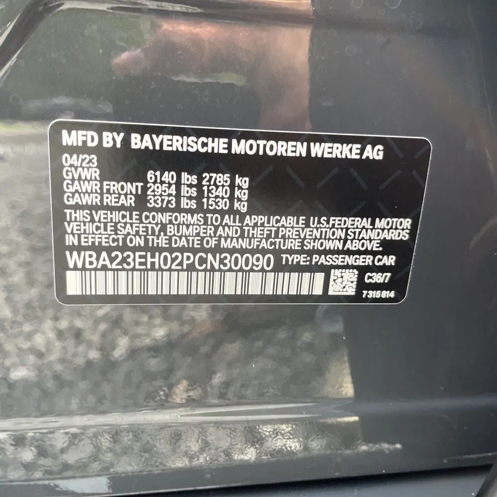 2023 BMW 7-Series 740i