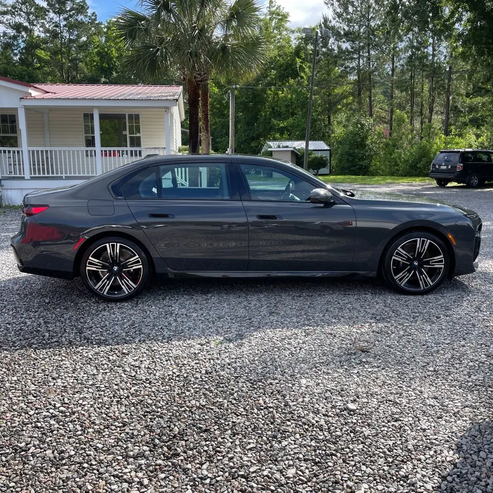 2023 BMW 7-Series 740i