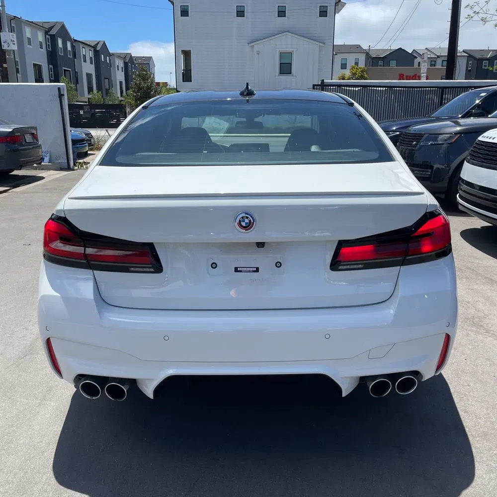 2023 BMW M5