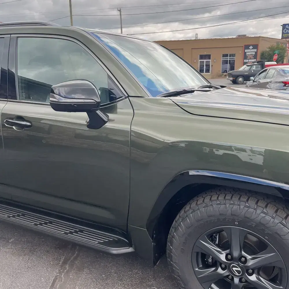 2025 Lexus LX 700h Overtrail