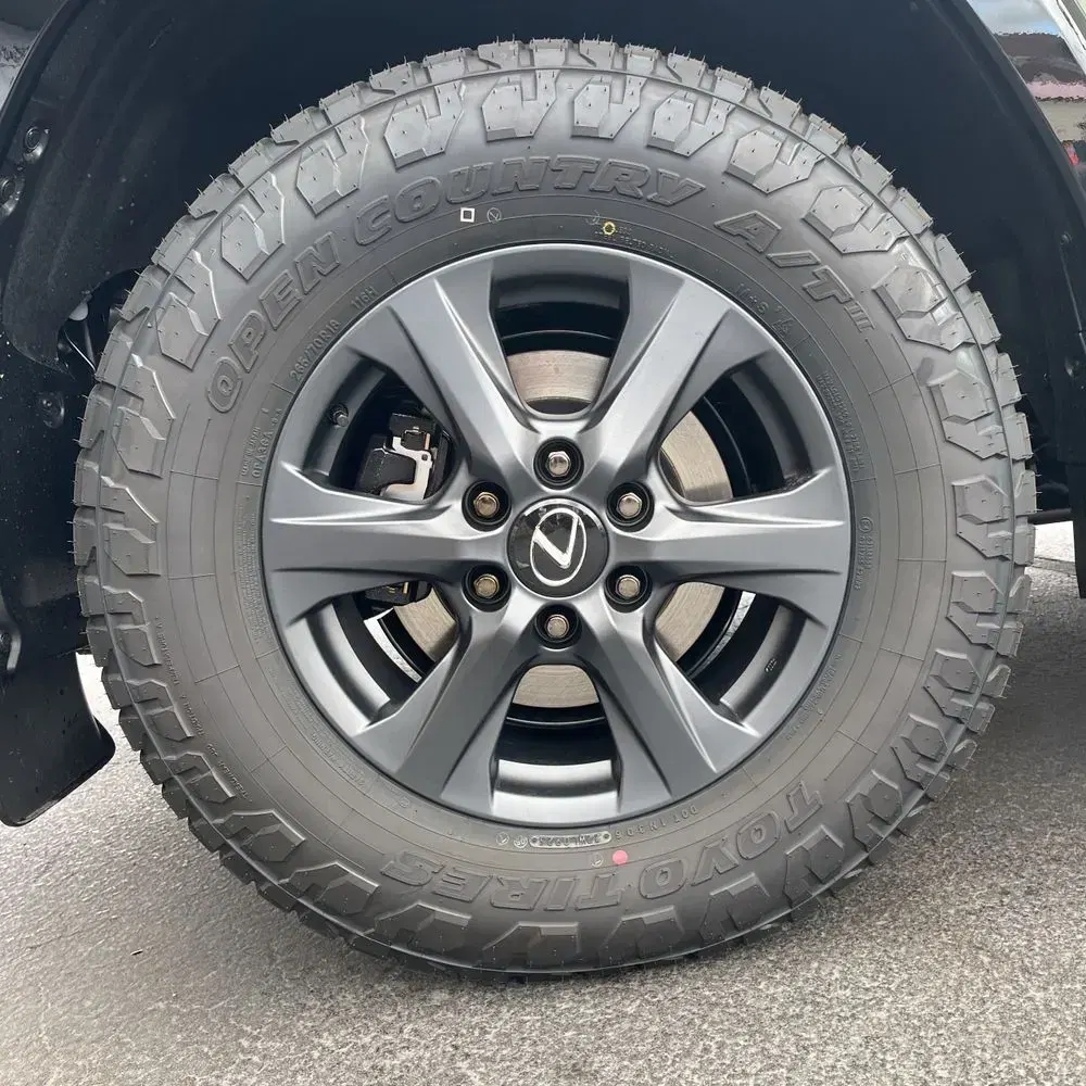 2025 Lexus LX 700h Overtrail