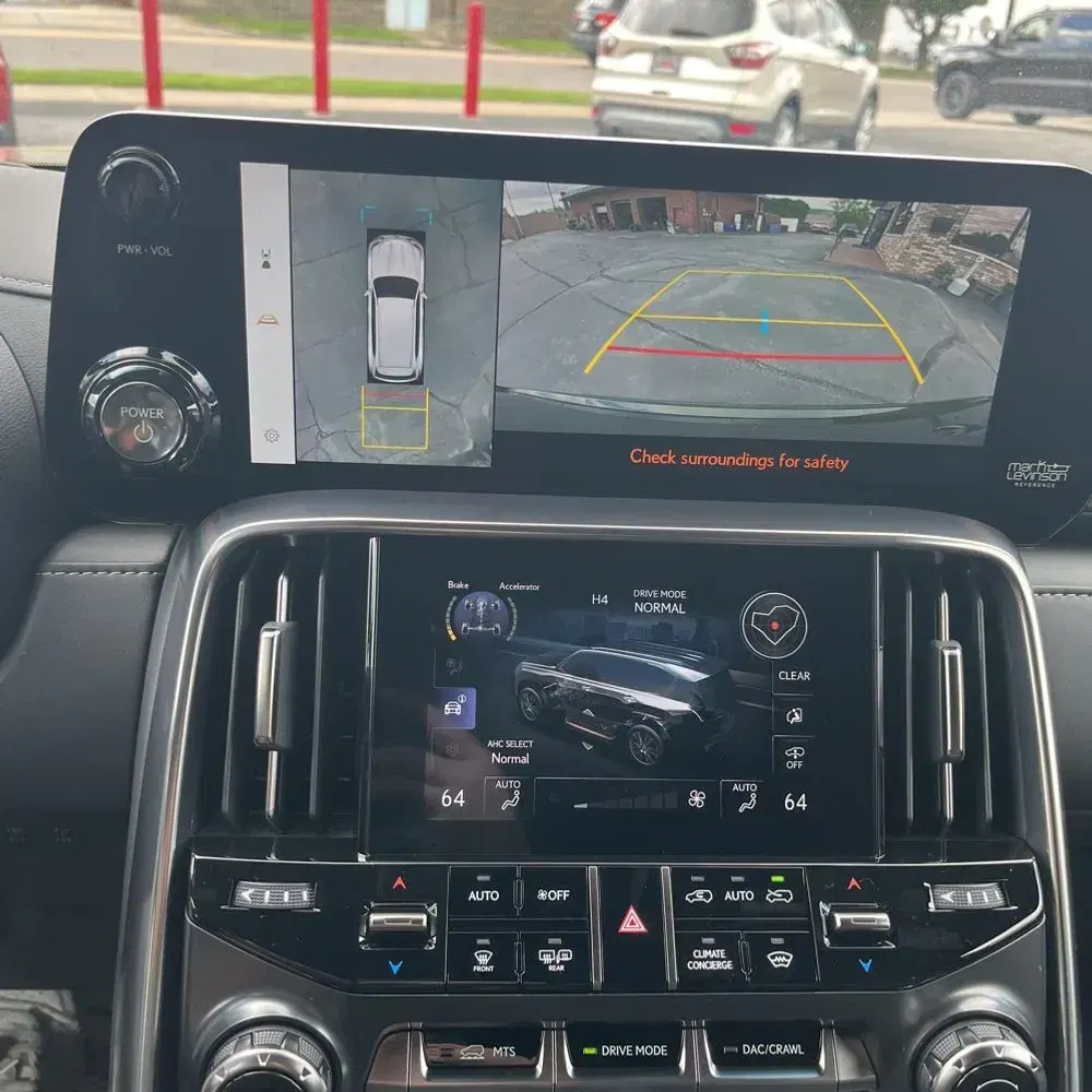 2025 Lexus LX 700h Overtrail