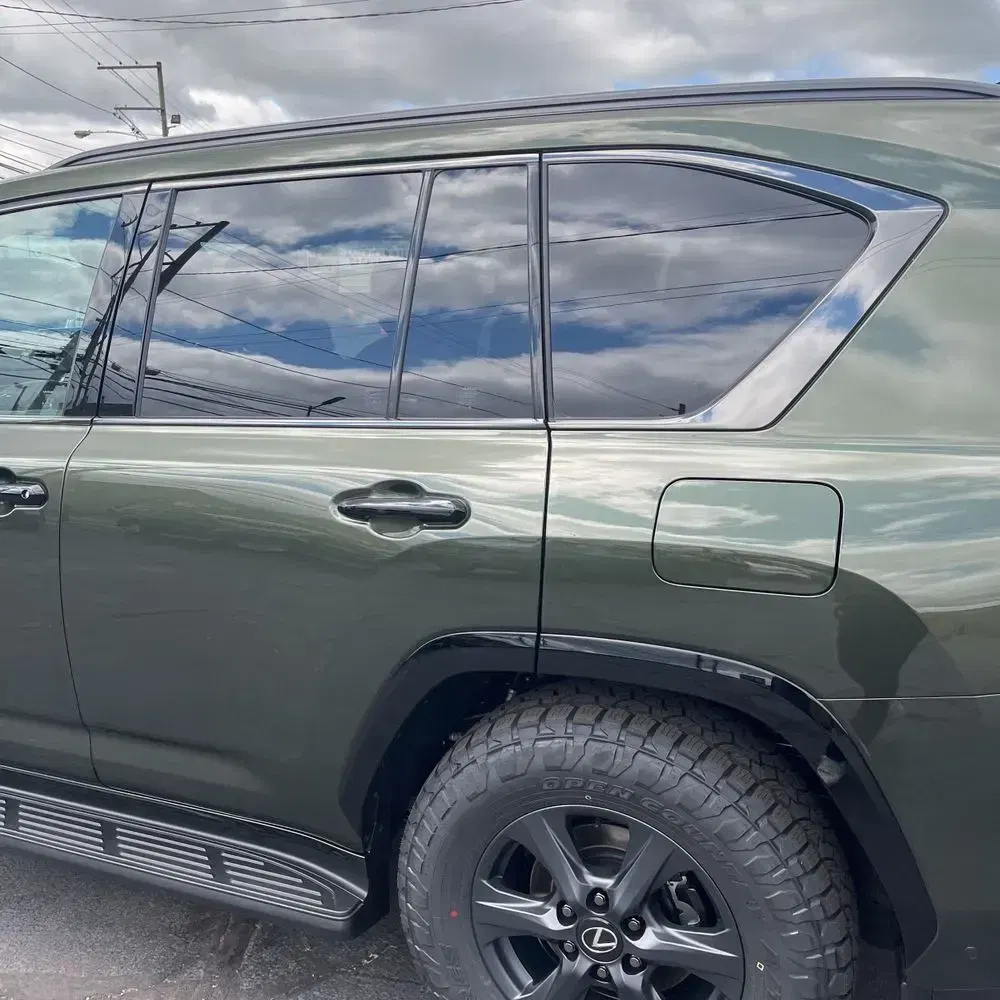 2025 Lexus LX 700h Overtrail