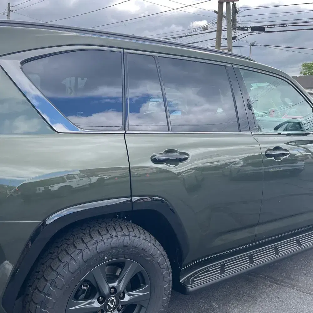 2025 Lexus LX 700h Overtrail
