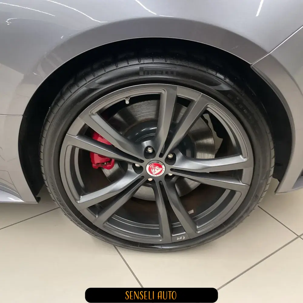 2022 Jaguar F-Type R