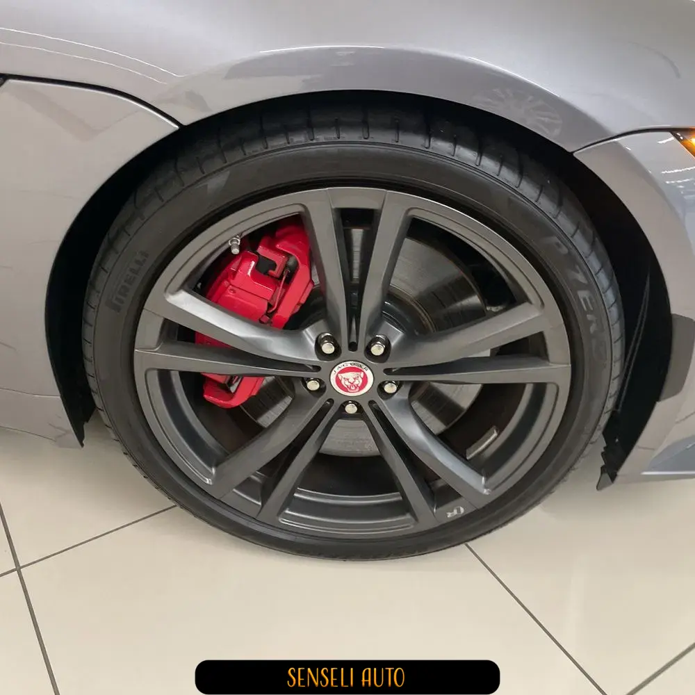 2022 Jaguar F-Type R