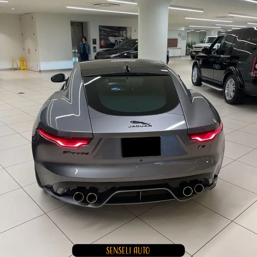 2022 Jaguar F-Type R