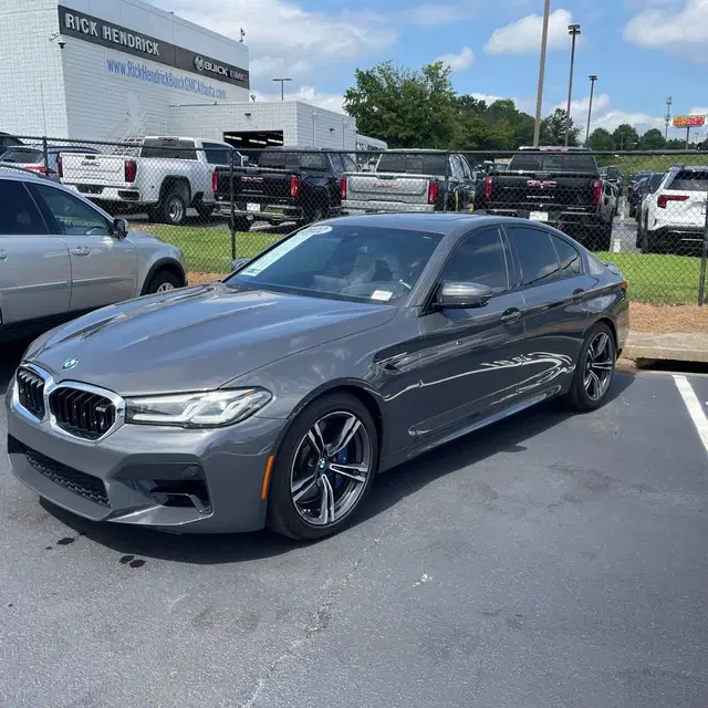 2022 BMW M5 Base