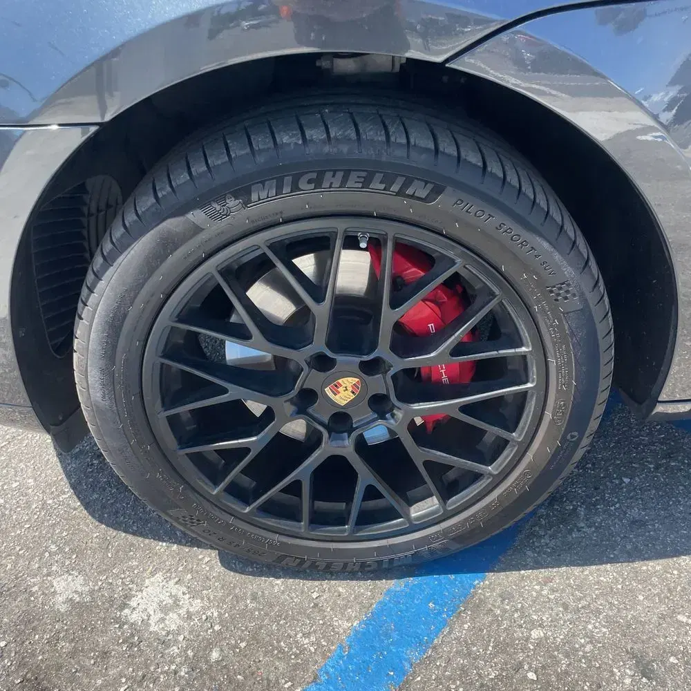 2021 Porsche Macan GTS