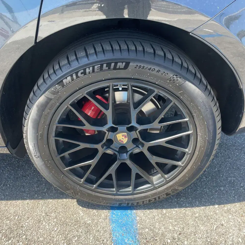 2021 Porsche Macan GTS