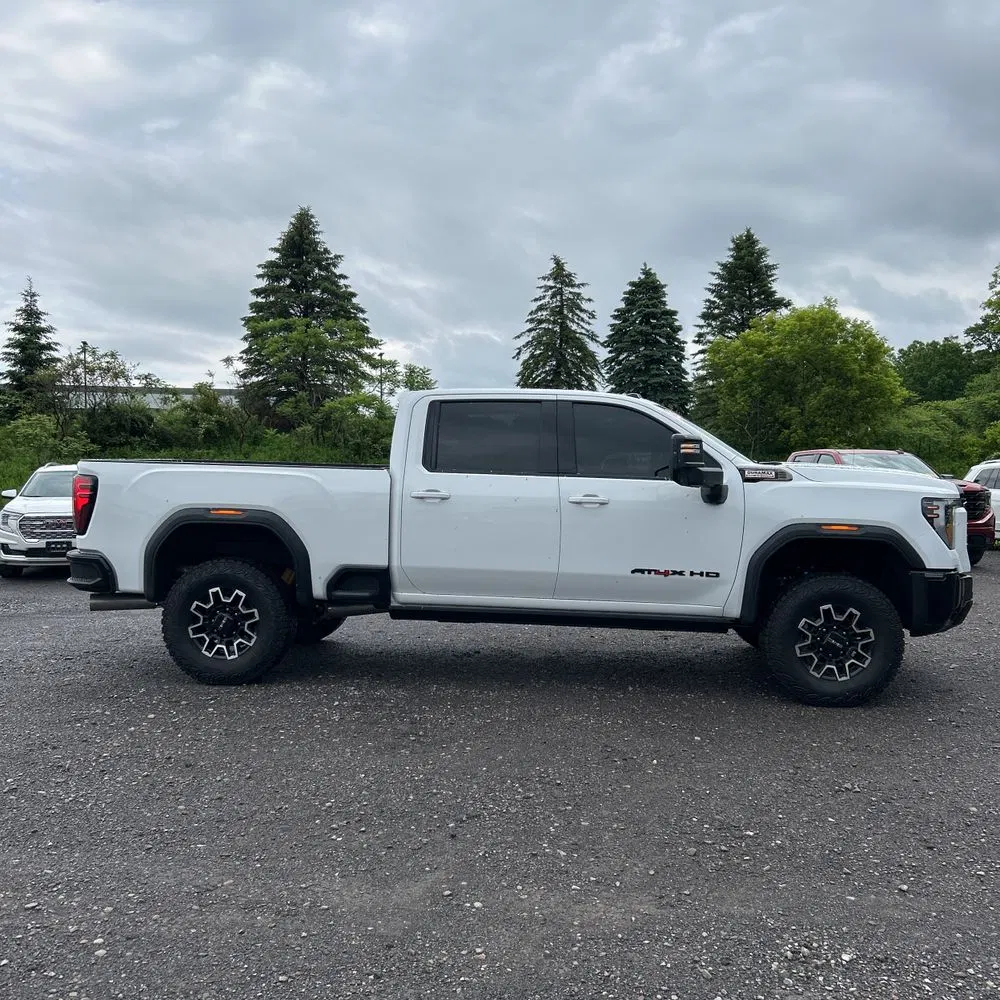 2025 GMC Sierra 2500HD AT4X