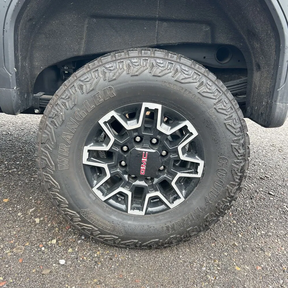 2025 GMC Sierra 2500HD AT4X
