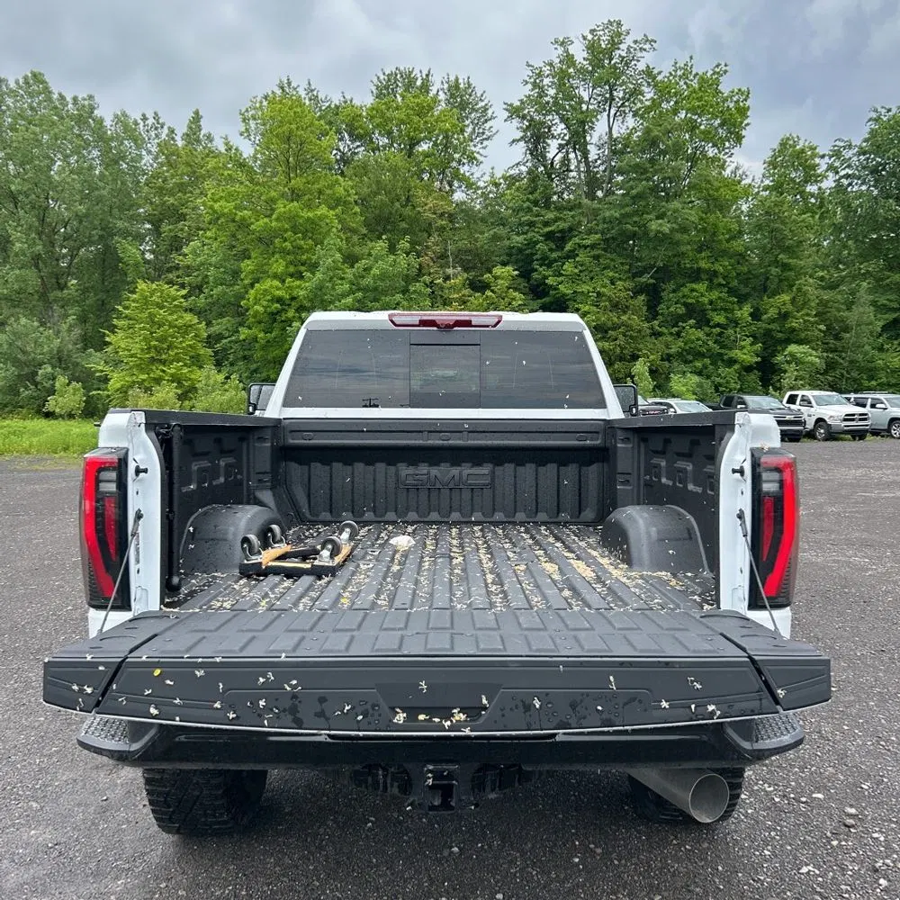 2025 GMC Sierra 2500HD AT4X
