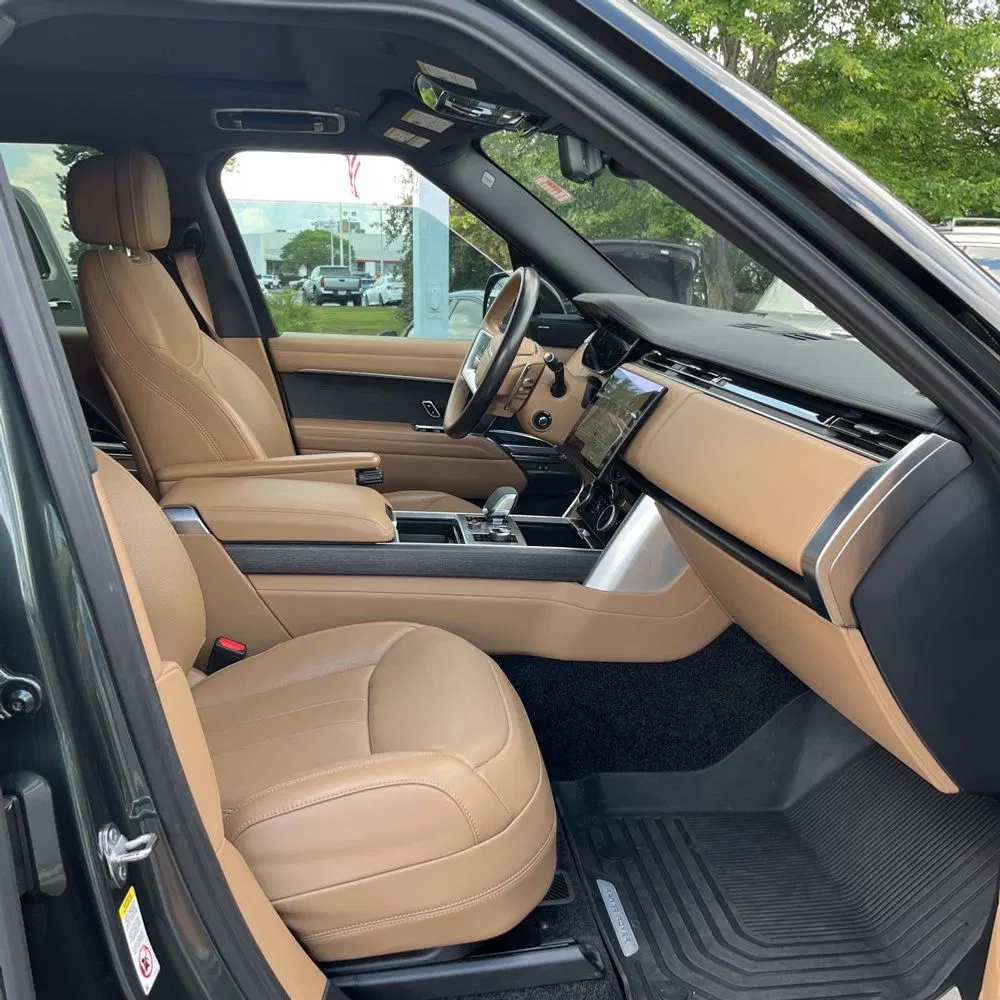 2023 Land Rover Range Rover P530 SE