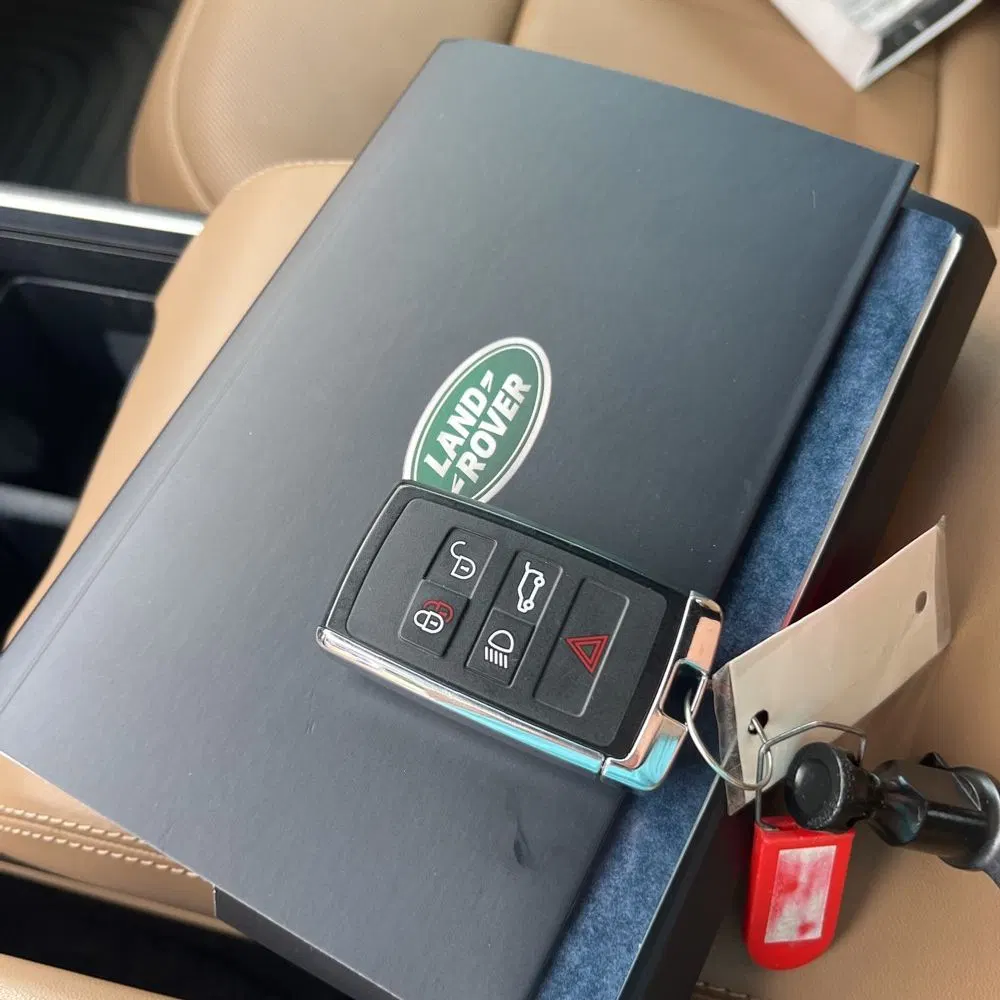 2023 Land Rover Range Rover P530 SE