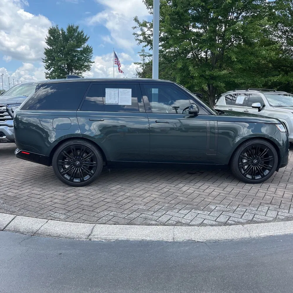 2023 Land Rover Range Rover P530 SE