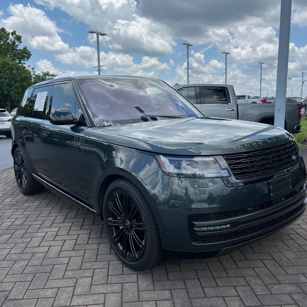 2023 Land Rover Range Rover P530 SE