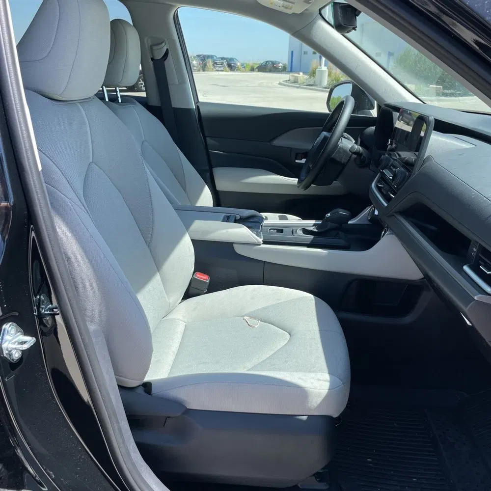 2025 Toyota Grand Highlander Hybrid LE