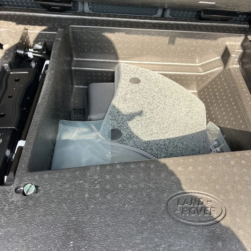 2022 Land Rover Defender 110 S