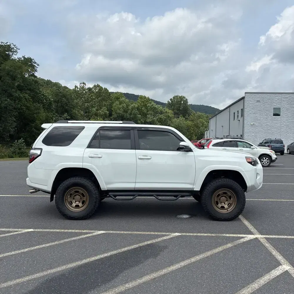2024 Toyota 4Runner SR5 Premium