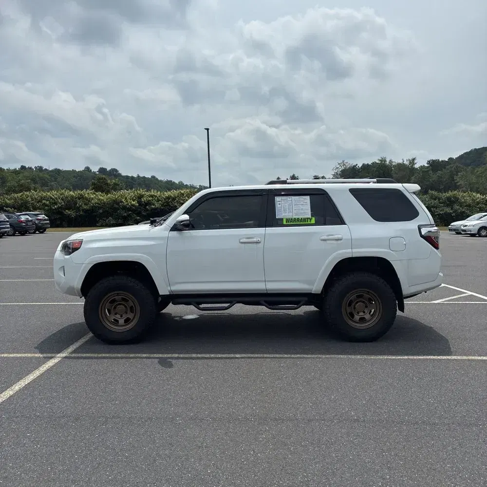 2024 Toyota 4Runner SR5 Premium
