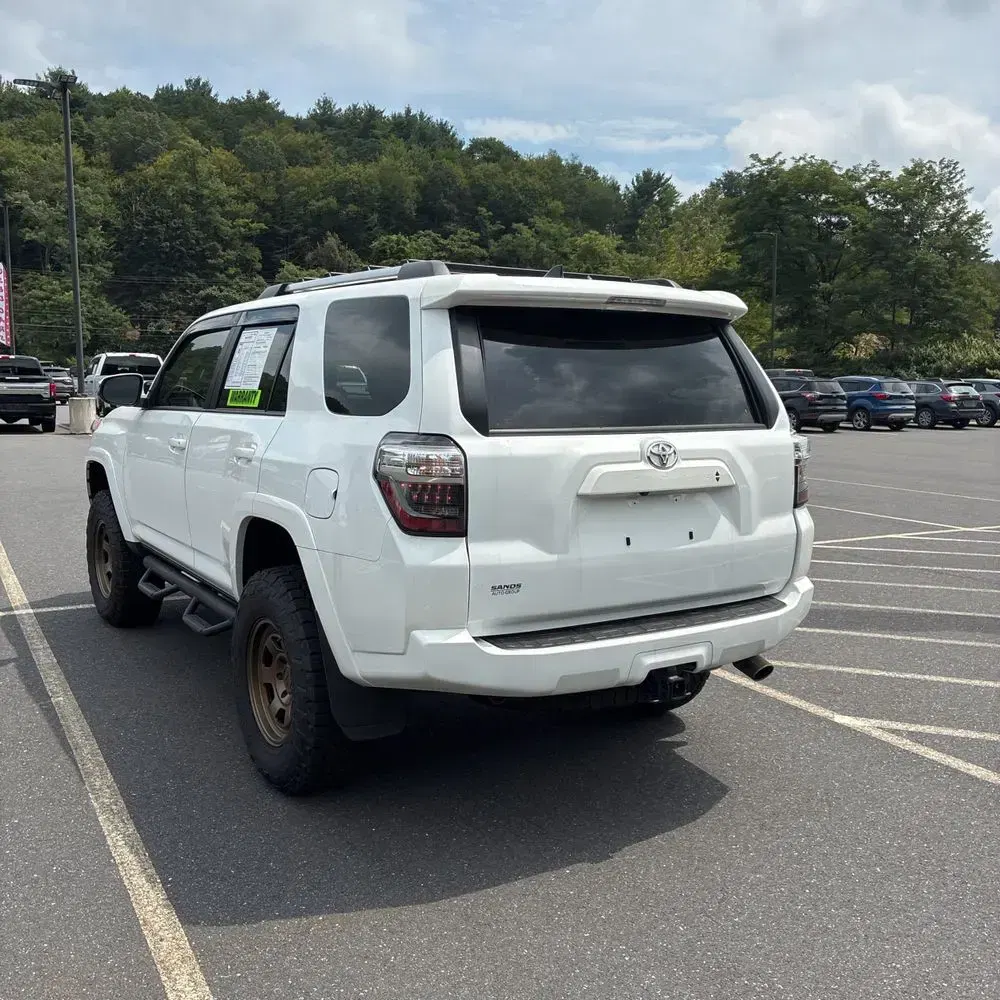 2024 Toyota 4Runner SR5 Premium