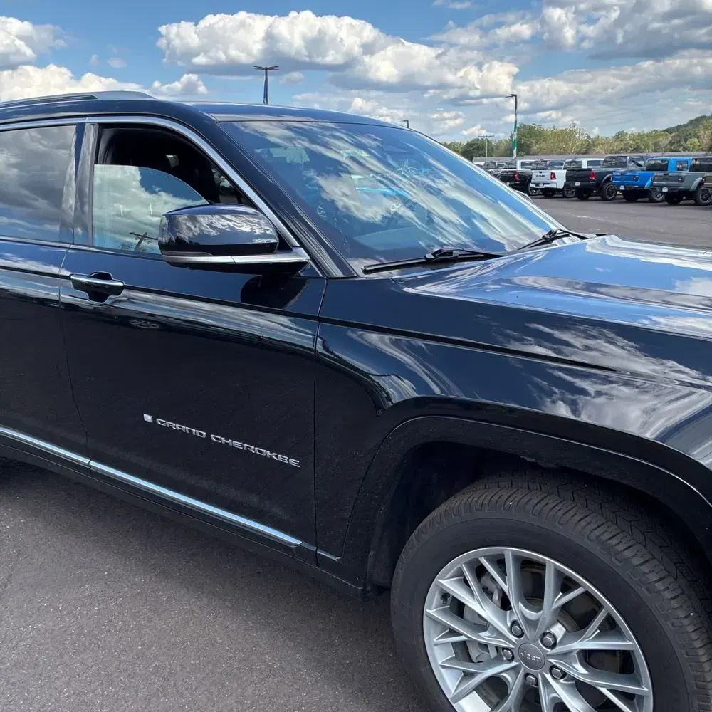 2023 Jeep Grand Cherokee L Summit