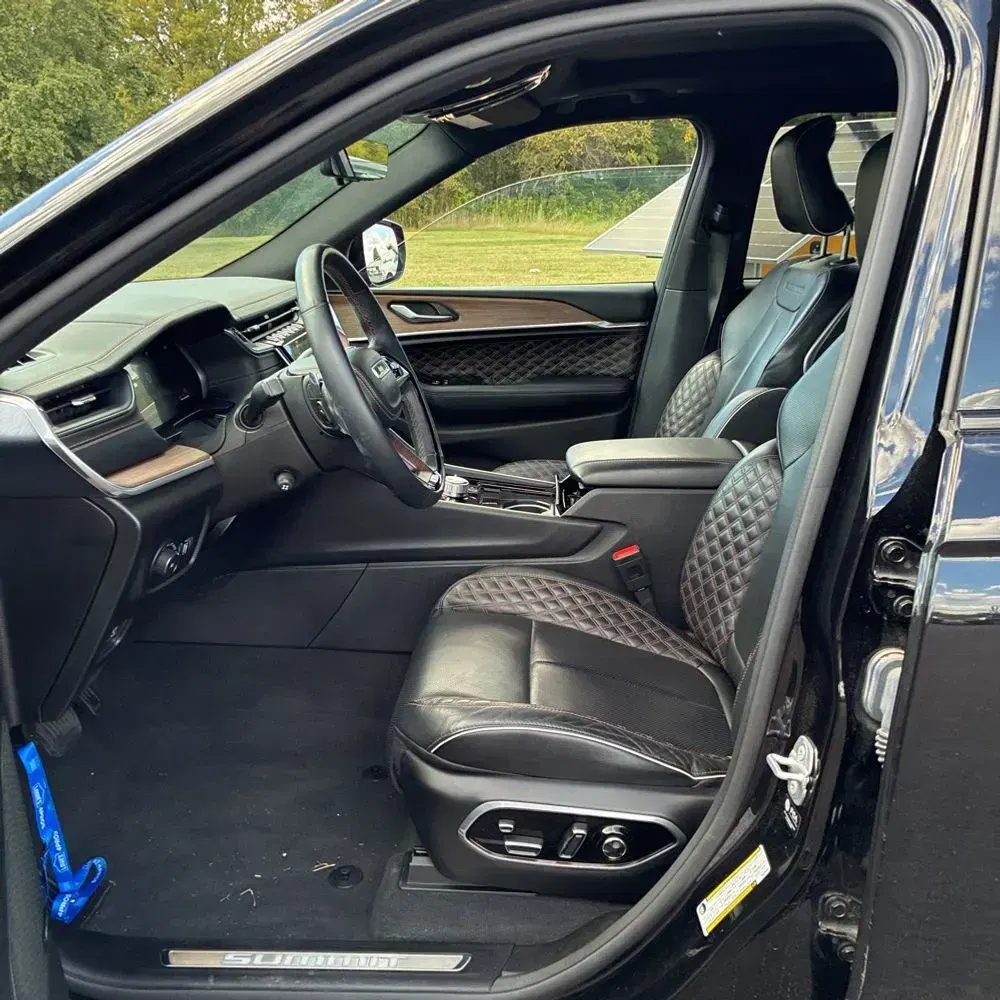 2023 Jeep Grand Cherokee L Summit