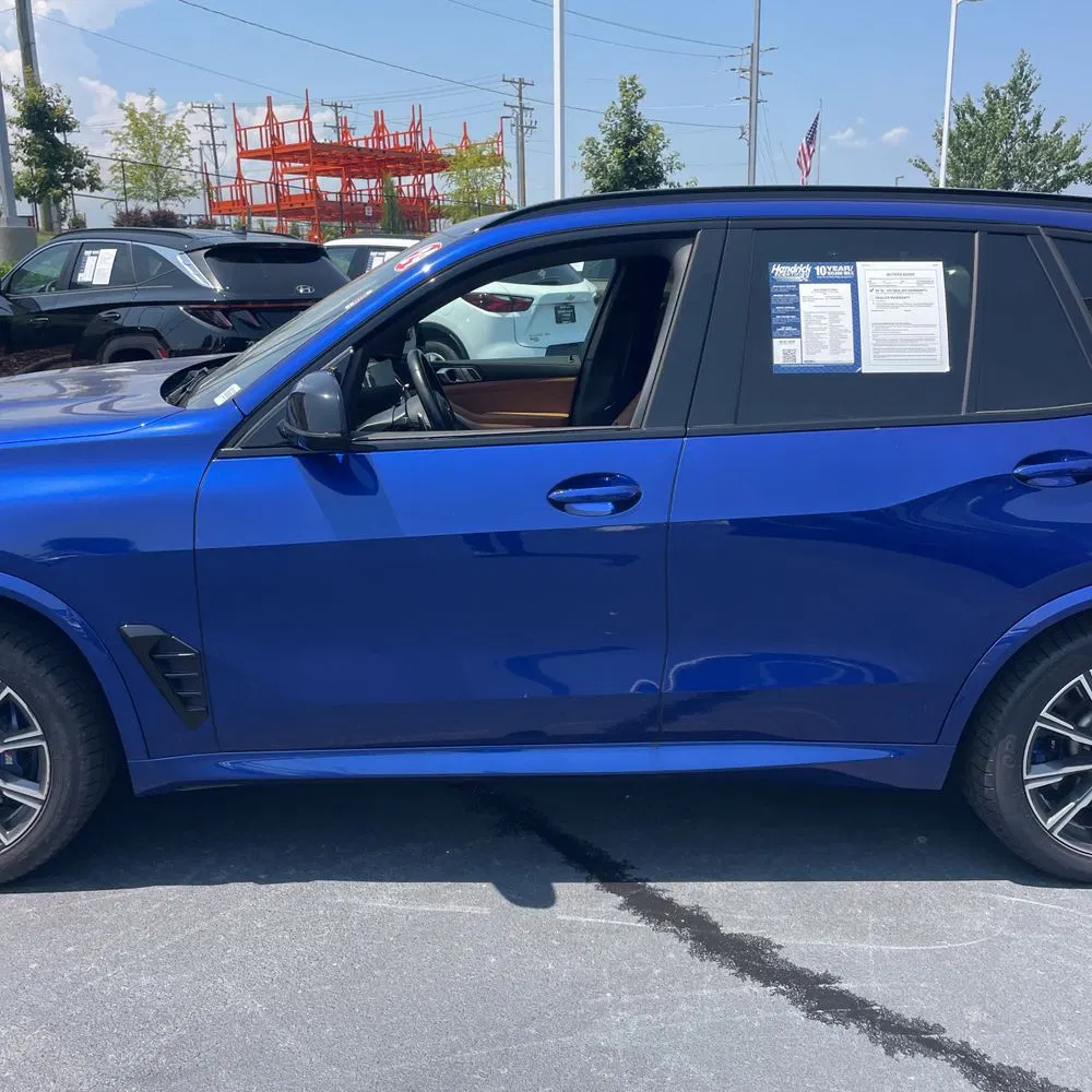2024 BMW X5 M60i
