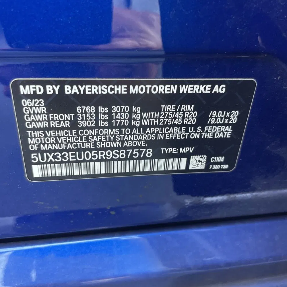 2024 BMW X5 M60i